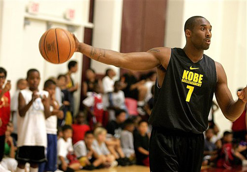 4-3险胜布莱顿＋斩获联赛4连胜＋跃居积分榜第3位＋各项赛事6连胜（4-3力克布莱顿，联赛四连胜升至第三，各项赛事豪取六连胜）