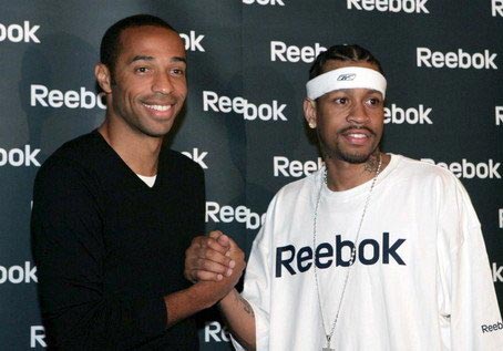 篮球社交属性为何如此强？（篮球的社交性为何格外突出？）