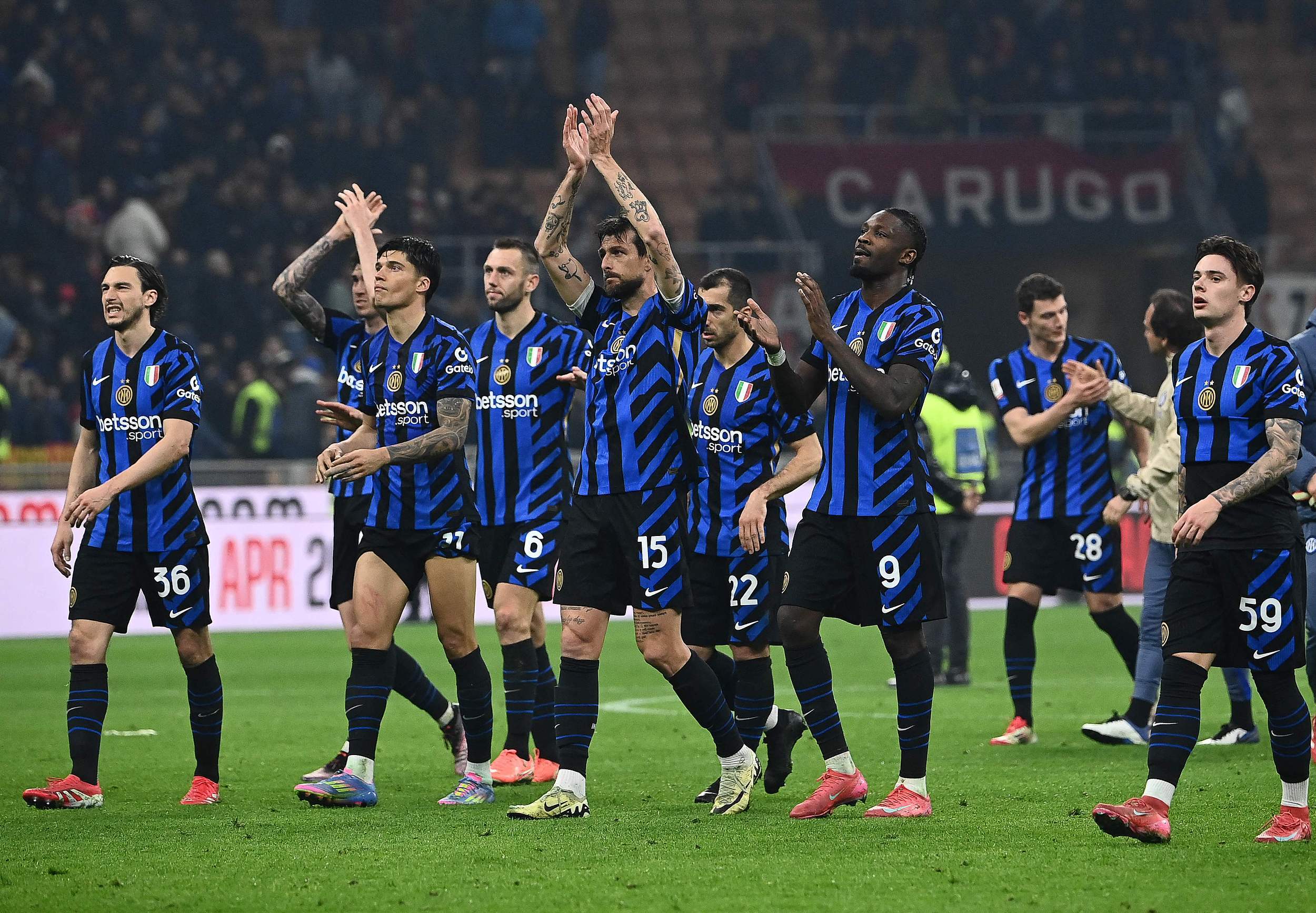 西甲报告：毕尔巴鄂竞技部分球迷多次辱骂维尼修斯和阿森西奥（西甲通报：毕尔巴鄂竞技部分球迷屡次辱骂维尼修斯与阿森西奥）