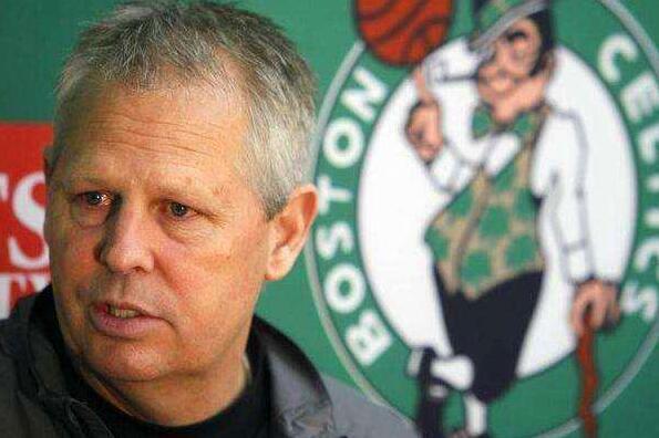 RNG官方：中路选手Tangyuan正式离队（RNG官宣：中单Tangyuan正式离队）