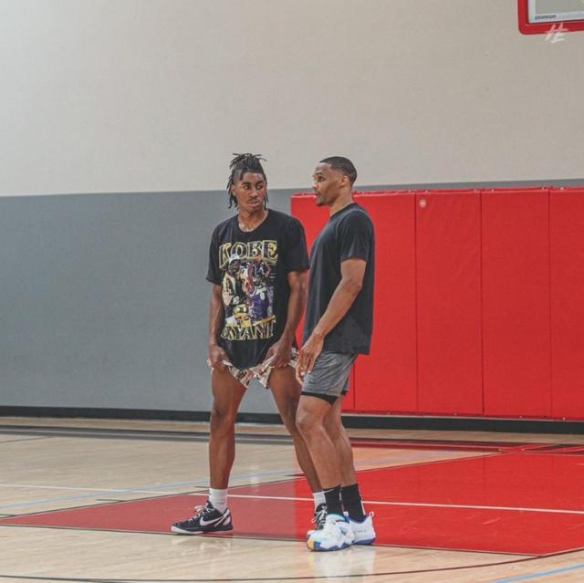 记者：热刺、红军有意红牛球员迪奥曼德，都已和球员团队接触（记者：热刺与利物浦看上红牛球员迪奥曼德，双方均已与其团队接触）