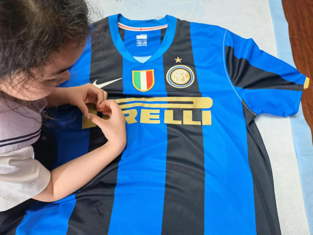 塞尔塔主帅：皇马正变得越来越全面，阿隆索将会取得非凡成就（塞尔塔主帅：皇马日益完善，阿隆索有望成就非凡）