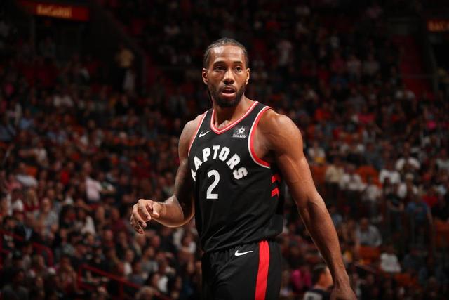 球星连续三场30+，状态爆棚（球星三战连砍30+，火力全开）