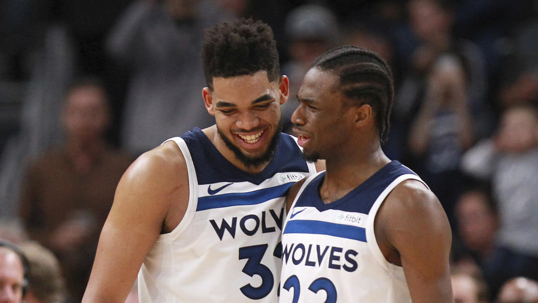 库尔图瓦战曼城全场数据：完成6次扑救，对首粒丢球有责任（库尔图瓦战曼城表现：完成6次扑救，首粒丢球负有一定责任）